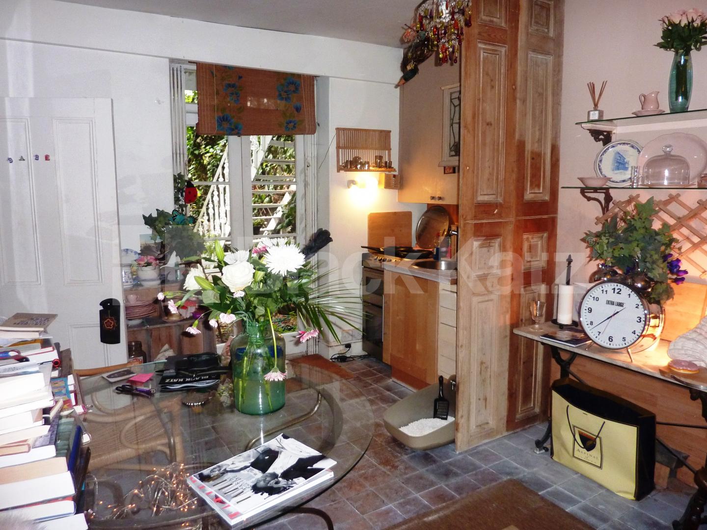 			NEW INSTRUCTION!, 2 Bedroom, 1 bath, 1 reception Flat			 St Lukes Road, PORTOBELLO/WESTBOURNE PARK 